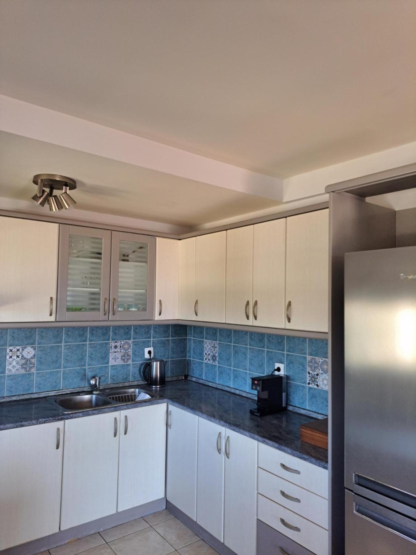 نيكيتي Kiki'S Place الغرفة الصورة