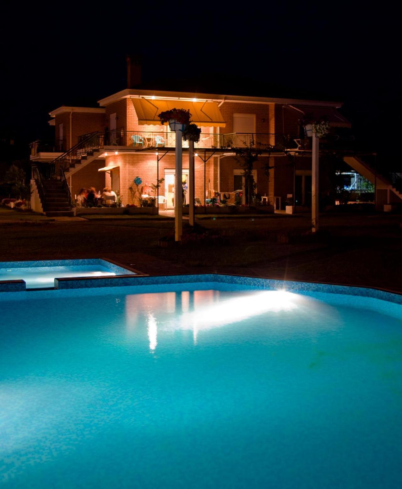 نيكيتي Kiki'S Place المظهر الخارجي الصورة